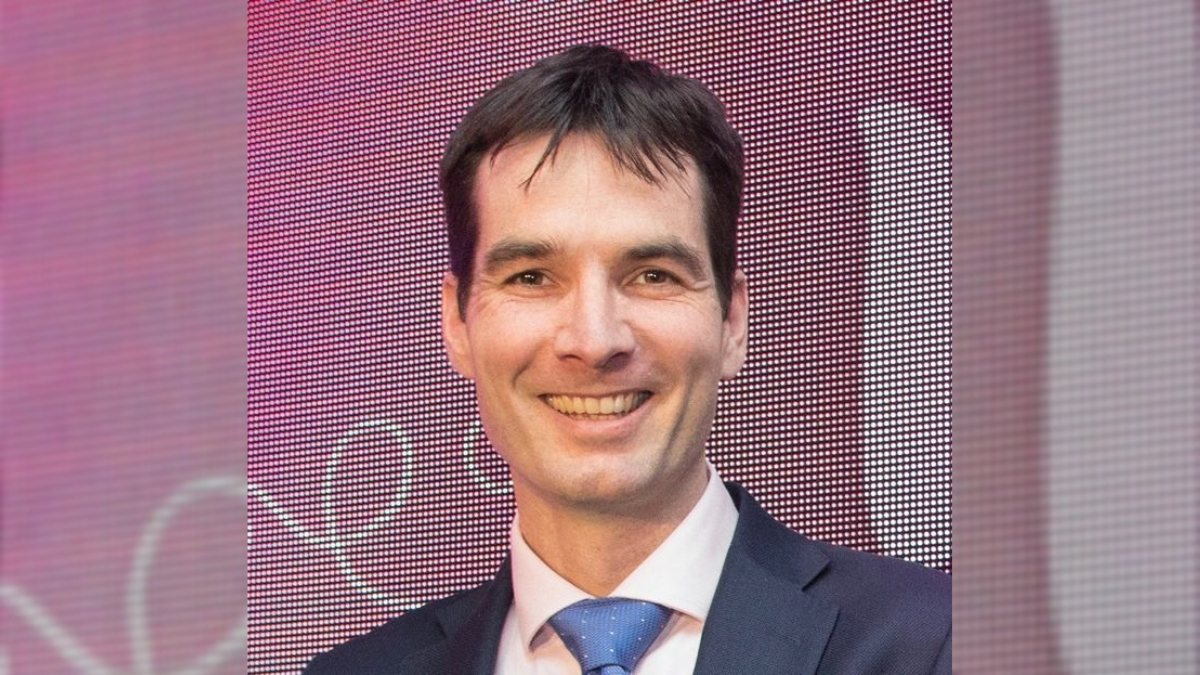 UHB consultant to Chair National AI Commission shaping the future of healthcare
